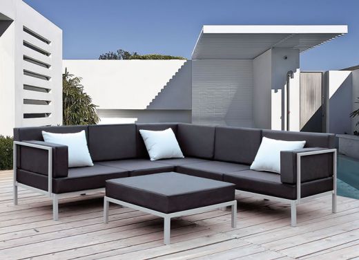 Teach you to choose the right outdoor furniture